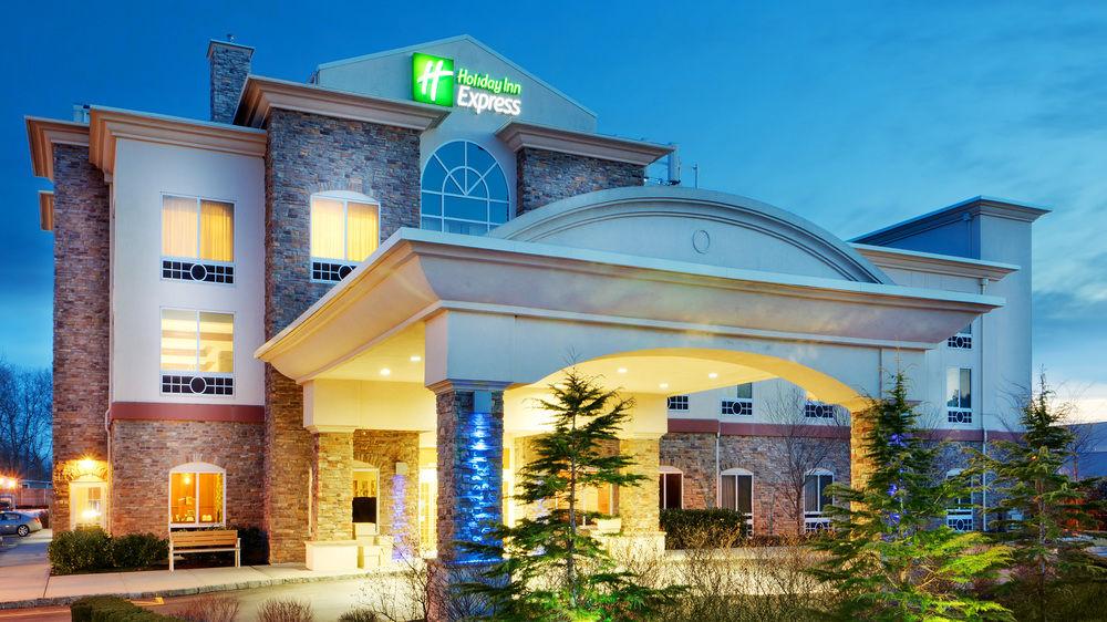 Hotel Express & East End By Ihg Riverhead