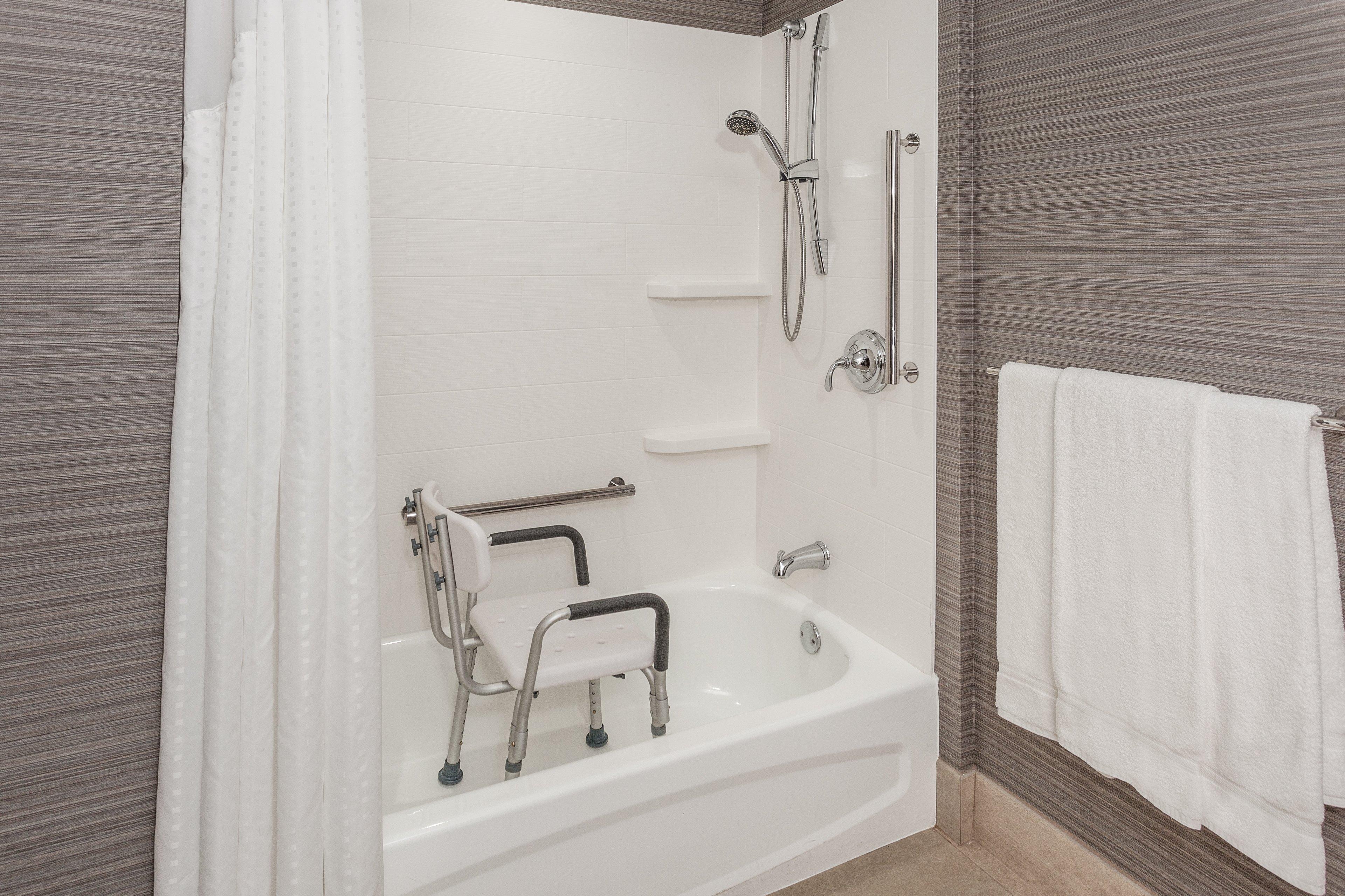 Hotel Express & East End By Ihg