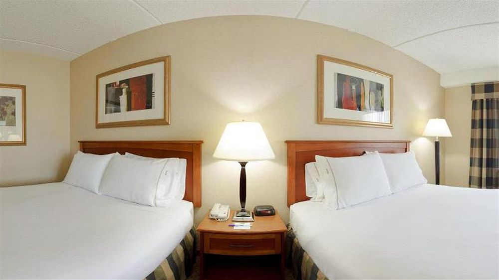 Express & East End By Ihg