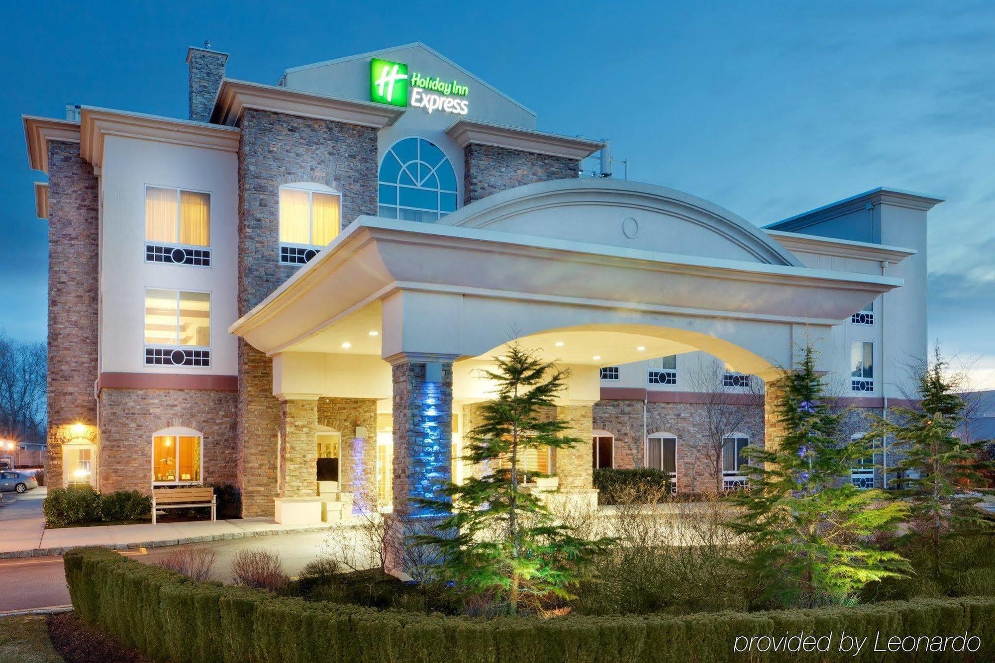 Hotel Express & East End By Ihg